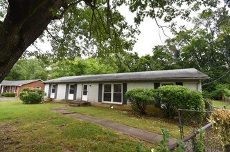 Building Photo - 2602 Burch Rd