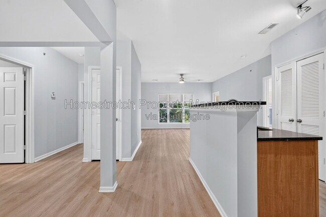 Foto del edificio - 1270 Strassner Dr