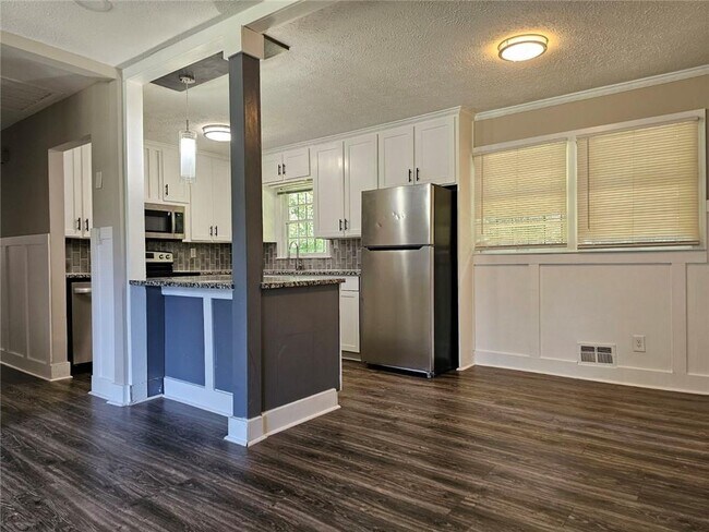 Foto del edificio - 4108 Lindsey Dr
