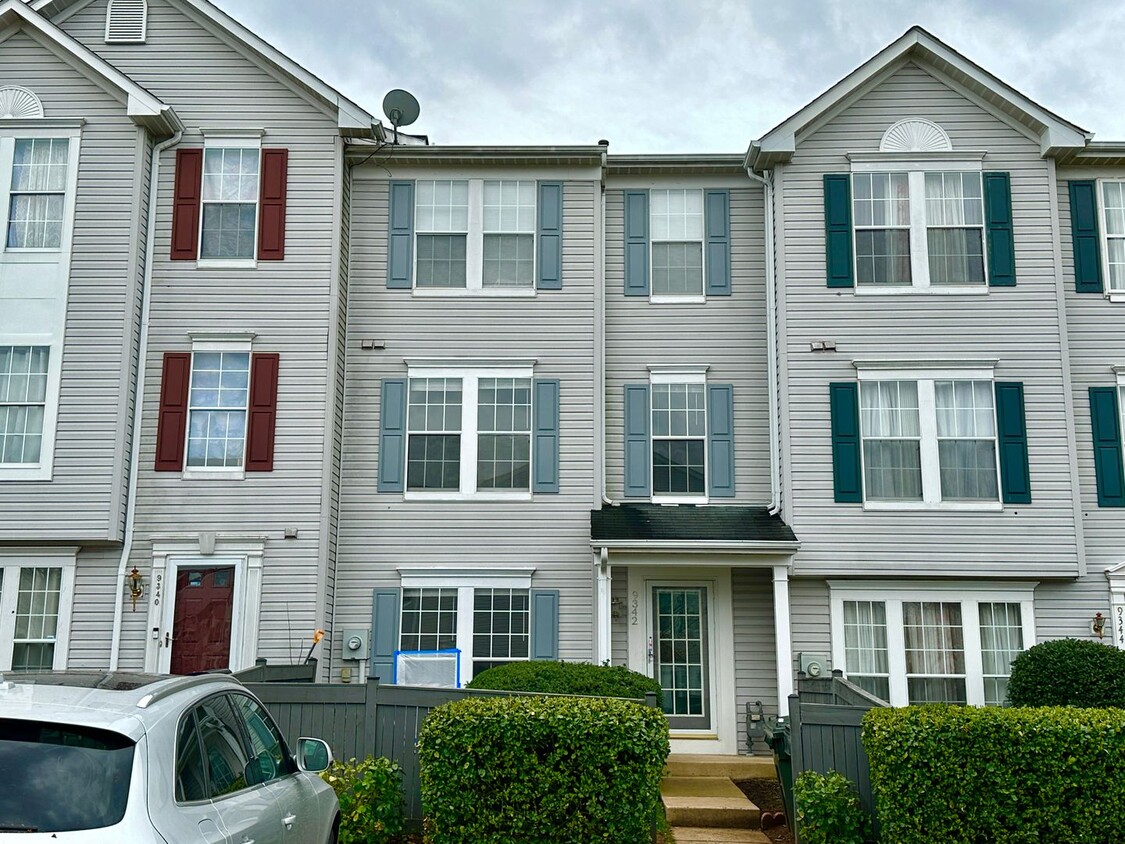 Foto principal - Great 3 level townhome in Wellington/Clove...