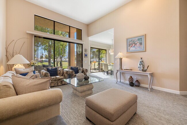 Foto del edificio - 54283 Shoal Creek