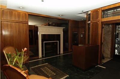 Foto del edificio - 22 E 82nd St
