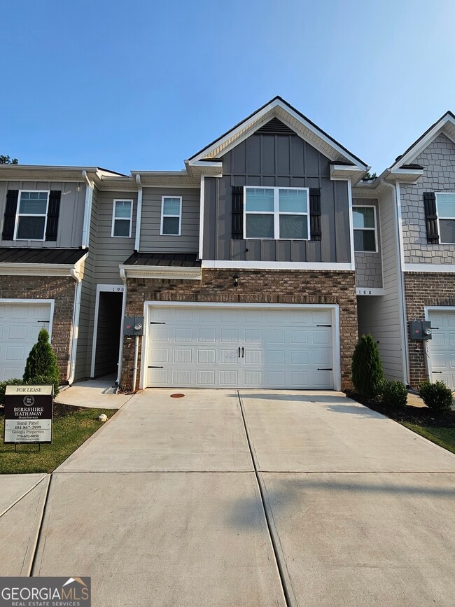 Building Photo - 190 Hampton Cir