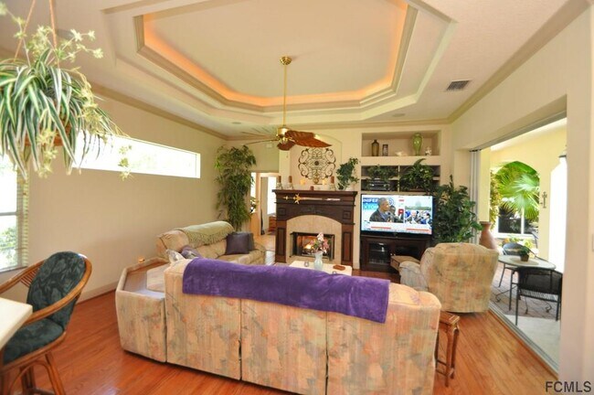 Building Photo - 24 La Costa Pl