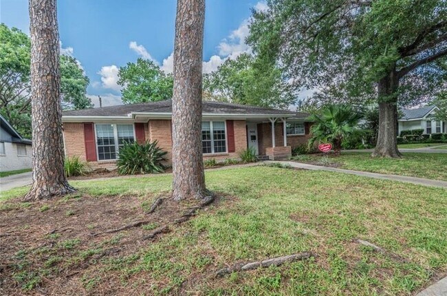 Building Photo - 5642 Wigton Dr