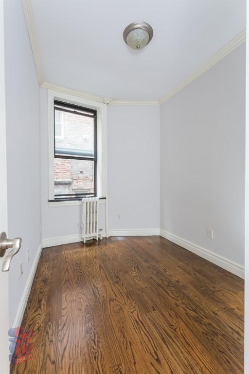 Building Photo - 326 E 35th St