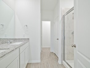 Building Photo - 10711 Catclaw Ct