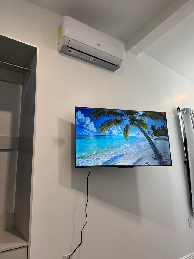 Foto del edificio - 4170 NE 15th Ave