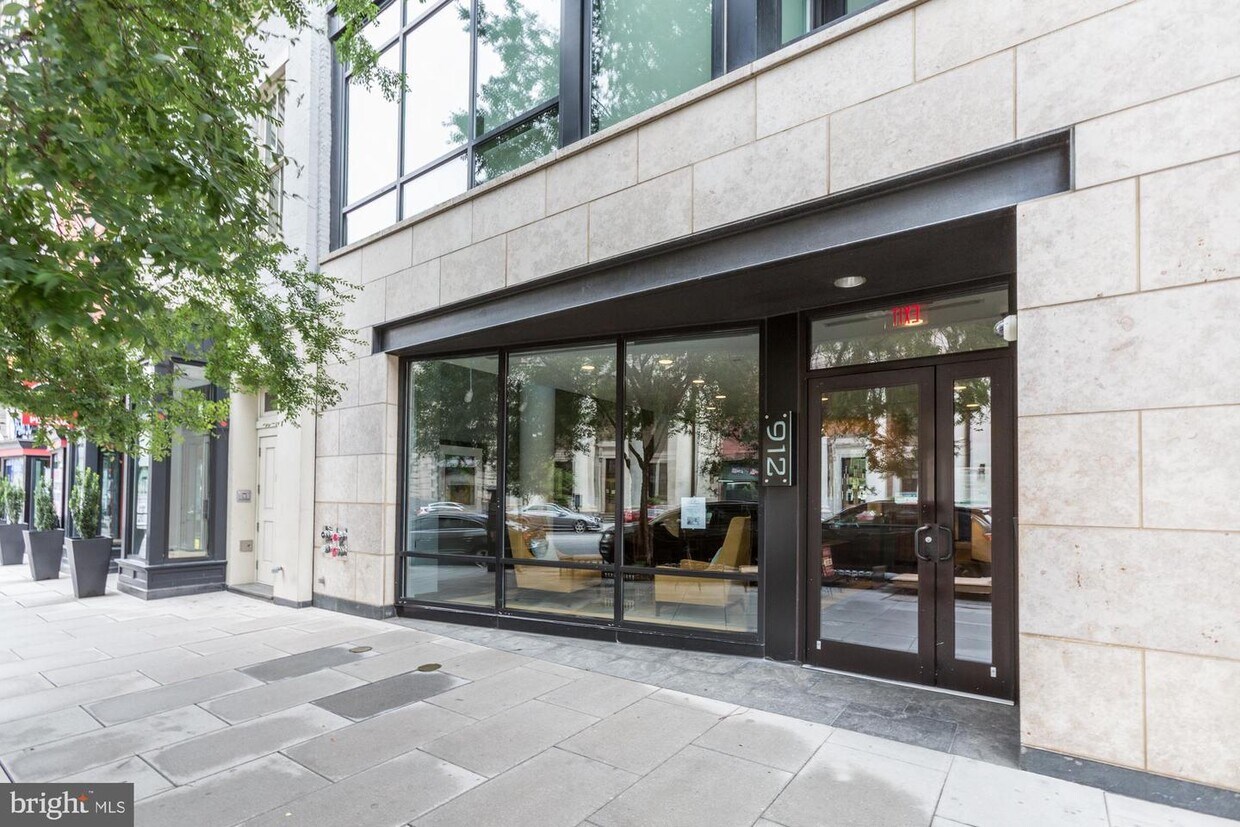 Foto principal - 912 F St NW