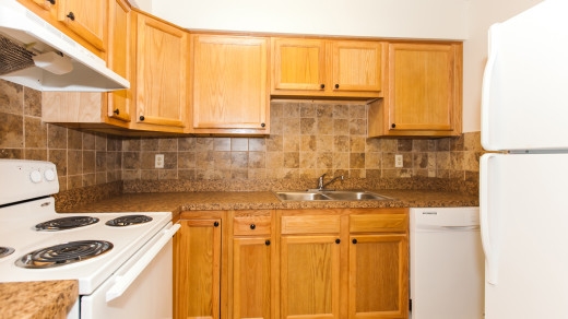 Kitchen - Baytree Apartments