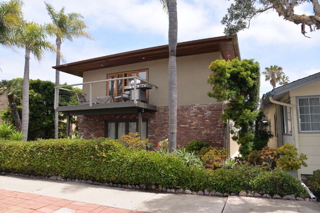 Foto del edificio - LIVE THE OCEAN BEACH LIFESTYLE!