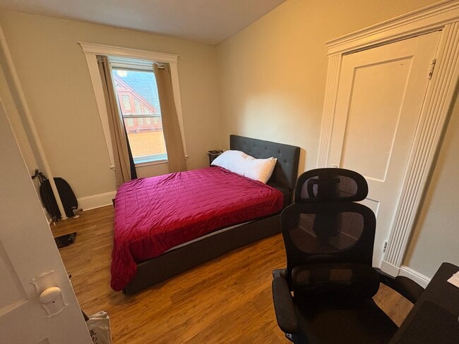 Building Photo - 38 Hemenway St