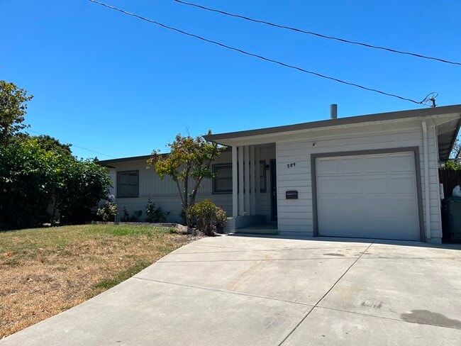 Building Photo - 589 Manzanita Ave