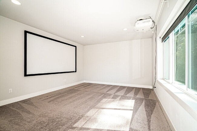 Building Photo - 18311 17th Ave W