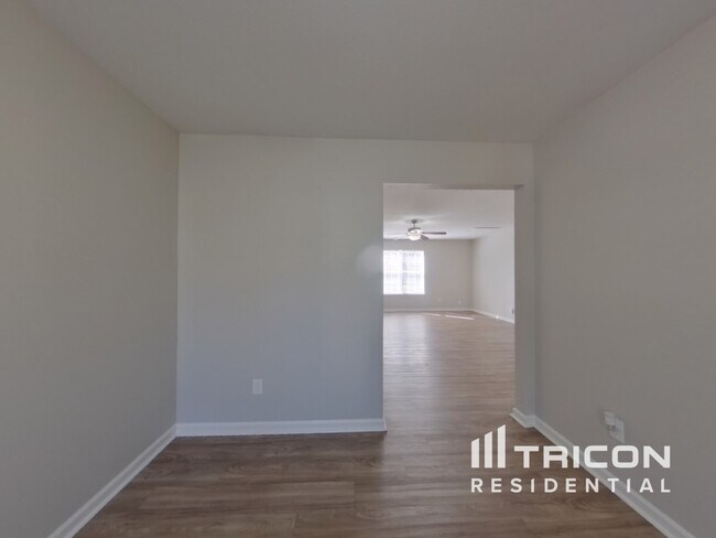 Building Photo - 5121 Autumn Oak Drive Charlotte NC
