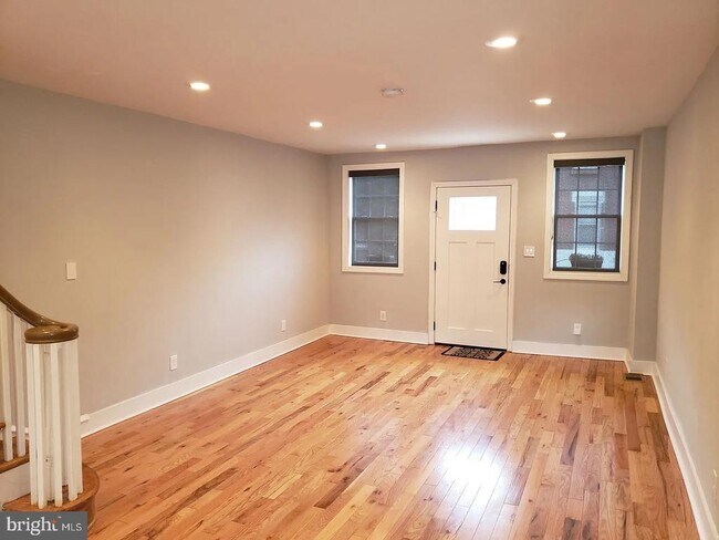 Foto del edificio - 2121 Oakford St