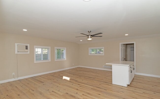 Foto del edificio - Recently Remodeled Home in Vista!