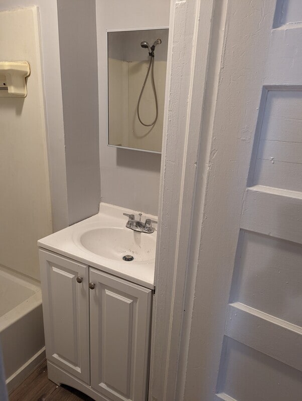 21 Olive St, New Britain, CT 06051 Condo for Rent in New Britain, CT