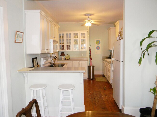 Foto del edificio - ARDSLEY PARK COTTAGE NEAR MCCAULEY PARK