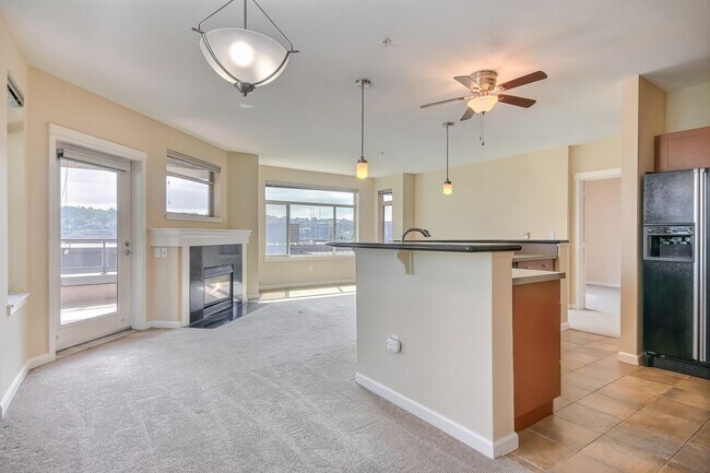 Foto del edificio - Views of Lake Union Gorgeous 2 bedroom with 2 decks