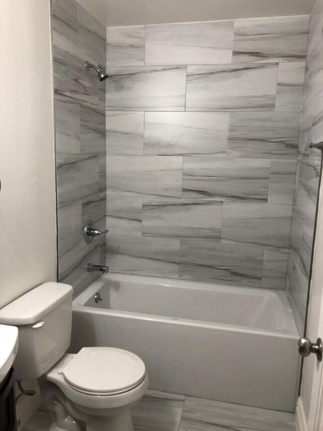 Foto del edificio - 1 bedroom in Oakland CA 94606