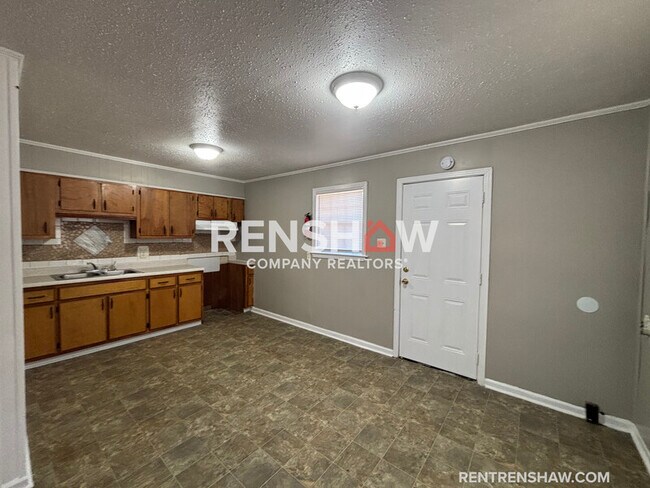 Foto del edificio - 291 Navy Dr