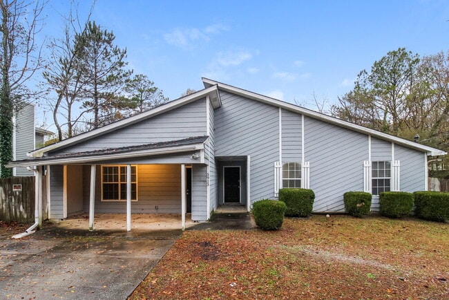 Building Photo - 5913 Clate Ct