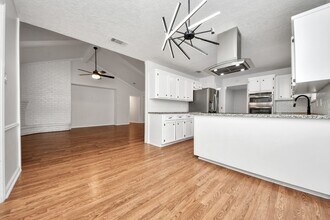 Building Photo - 1319 Forsythe Ln