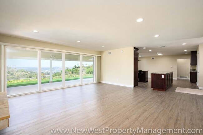 Foto del edificio - Spacious College View Estates 3 Bedroom, Available Now!