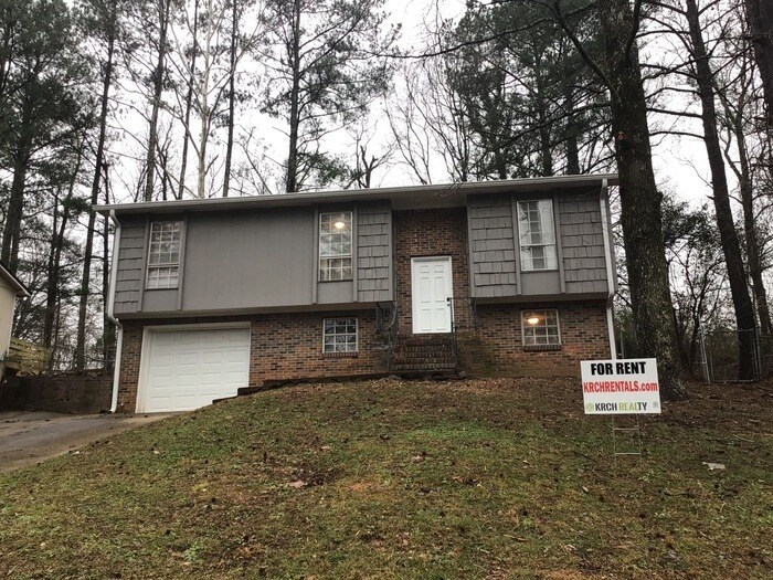 Primary Photo - Newly Remodeled Smart Home. Self-Tour Today!
