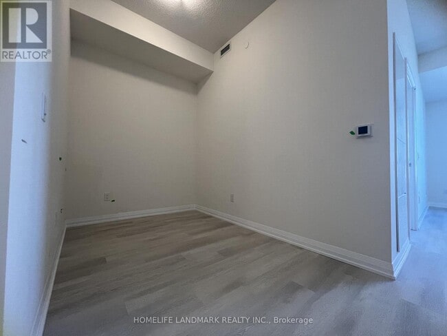 Building Photo - 3260 Sheppard Ave E