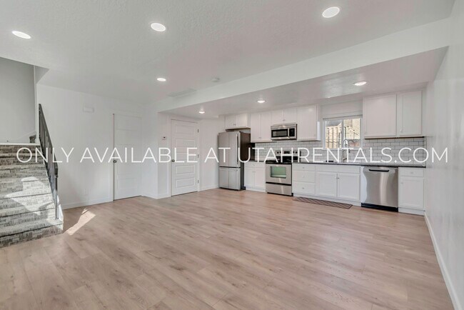 Foto del edificio - 680 N 400 W