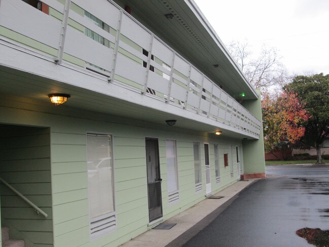 Foto del edificio - 303 Farmers Ln