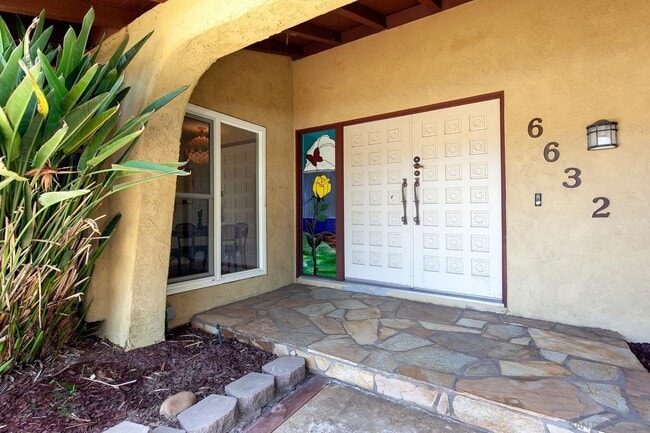 Building Photo - 6632 Belle Haven Dr