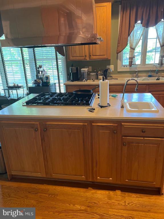 Foto del edificio - 1326 Lessard Ln