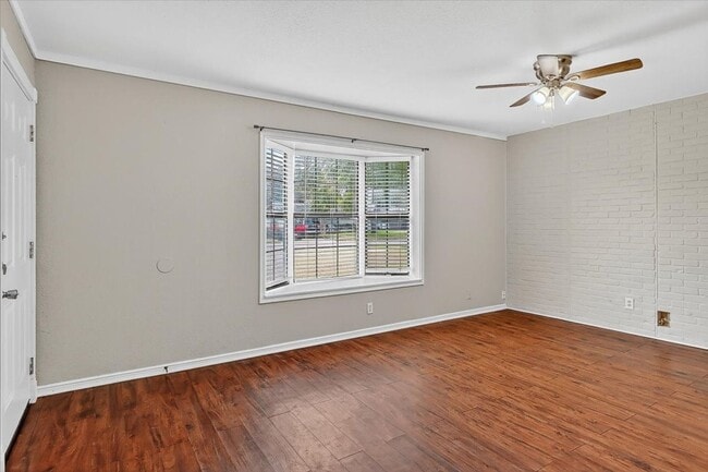 Foto del edificio - 4729 Prinston- 4bed/1bath- $1,395/month