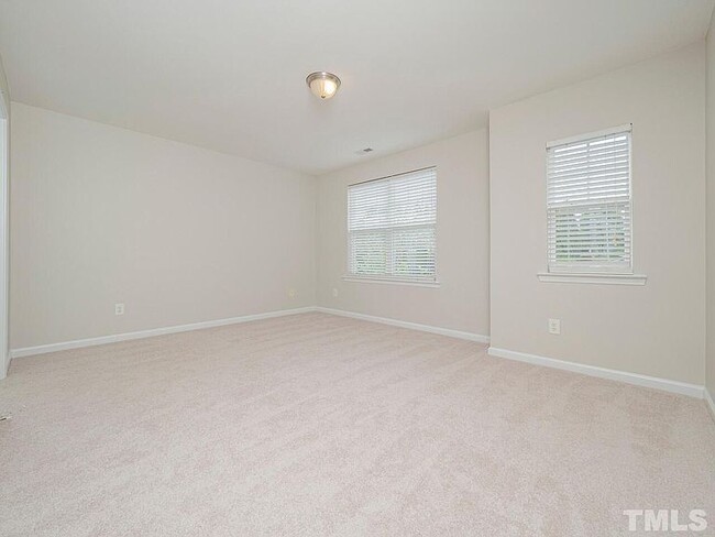 Foto del edificio - 5128 Green Knight Ct