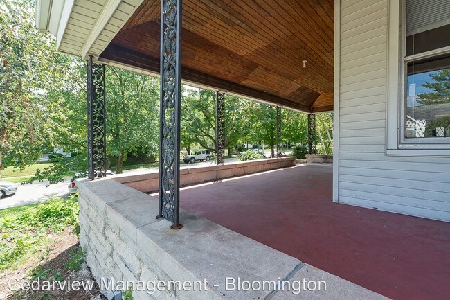 Foto del edificio - 5 br, 4 bath House - 317 E. 7th Street