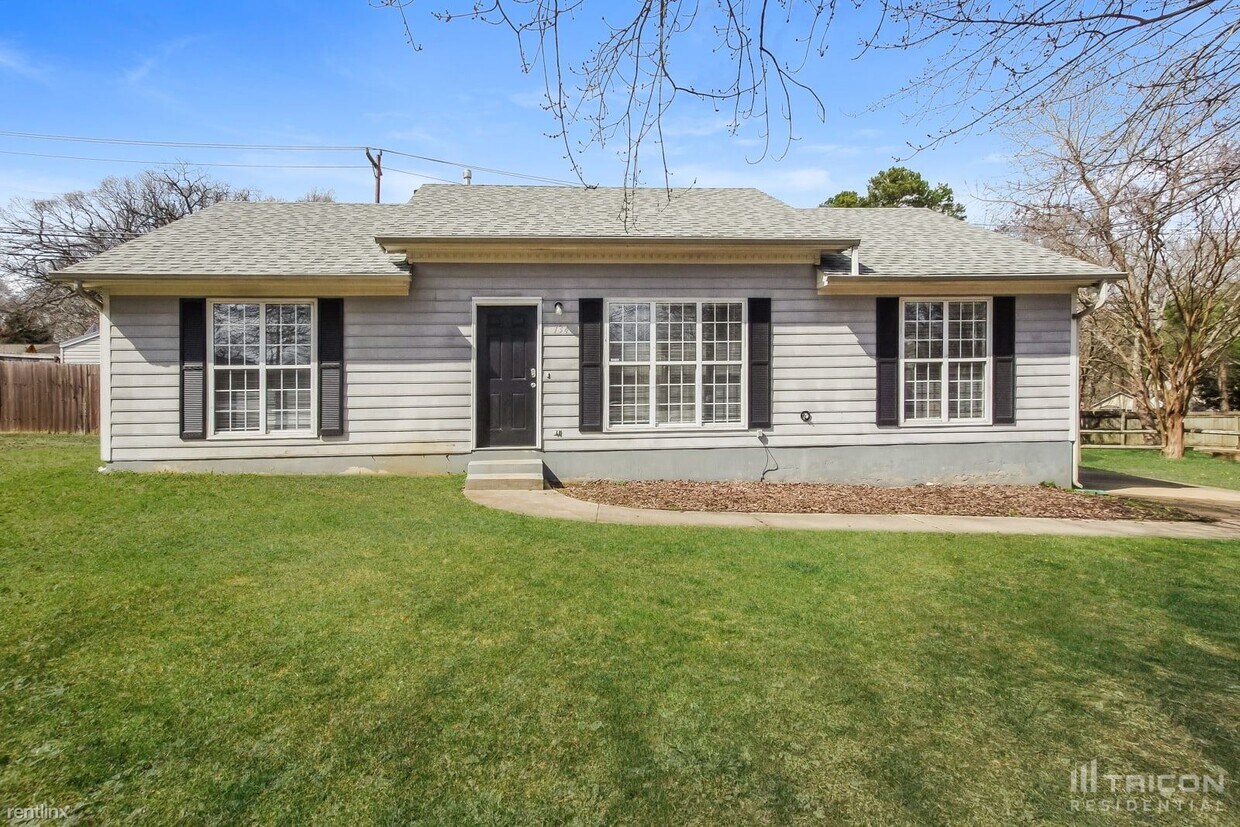 Primary Photo - 134 Lauren Dr