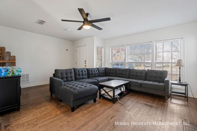 Building Photo - 2511 28th. St. (LO)-