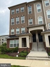 Building Photo - 5539 Lanteen St