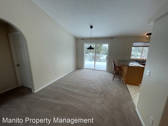 Building Photo - 4 br, 3 bath House - Woodland Park Dr. 801...