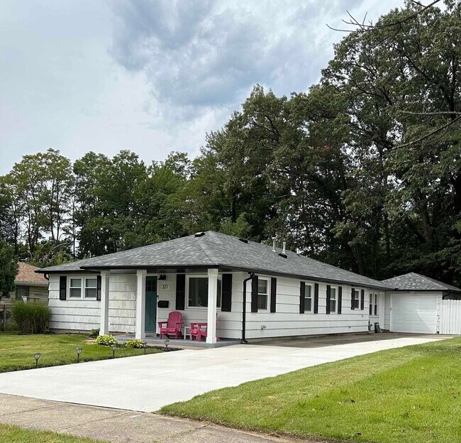 Building Photo - 321 S Tuxedo Dr