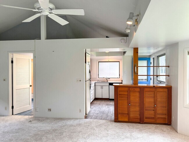 Foto del edificio - Available Now! Maunawili neighborhood - Adorable 2 bedroom cottage