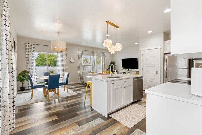 Building Photo - 2110 Ison Ct