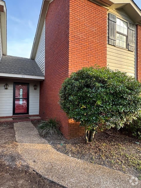Building Photo - 113 Sunridge Park