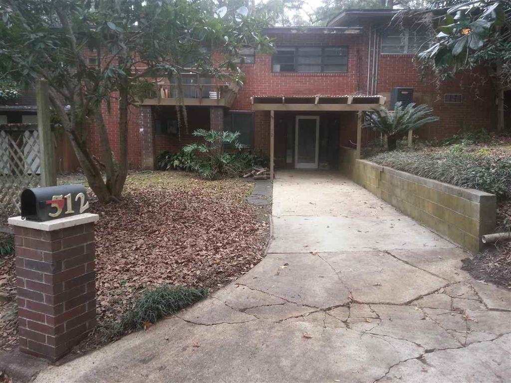 Primary Photo - 512 Hart St