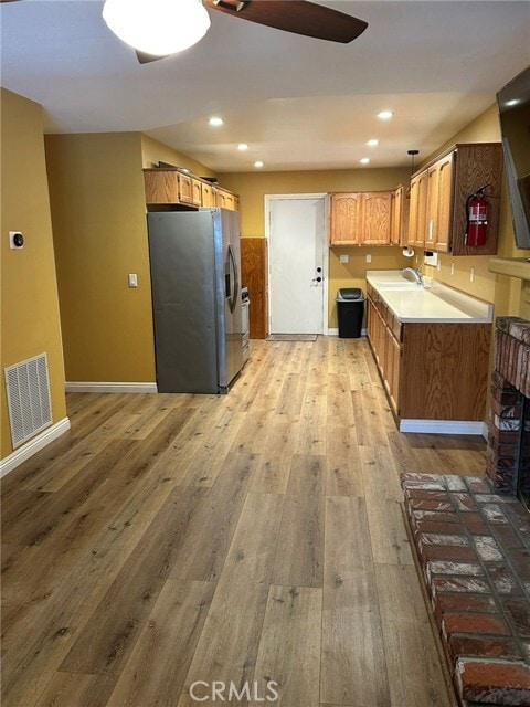 Foto del edificio - 137 E Country Club Blvd