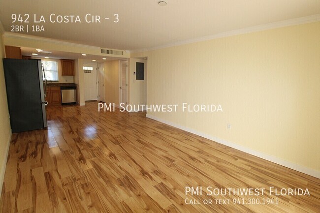 Photo - 942 La Costa Cir Apartment