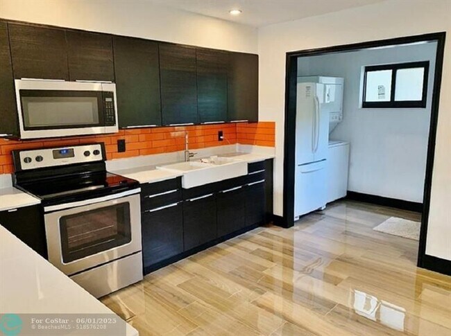 Foto del edificio - 2624 NE 10th Terrace
